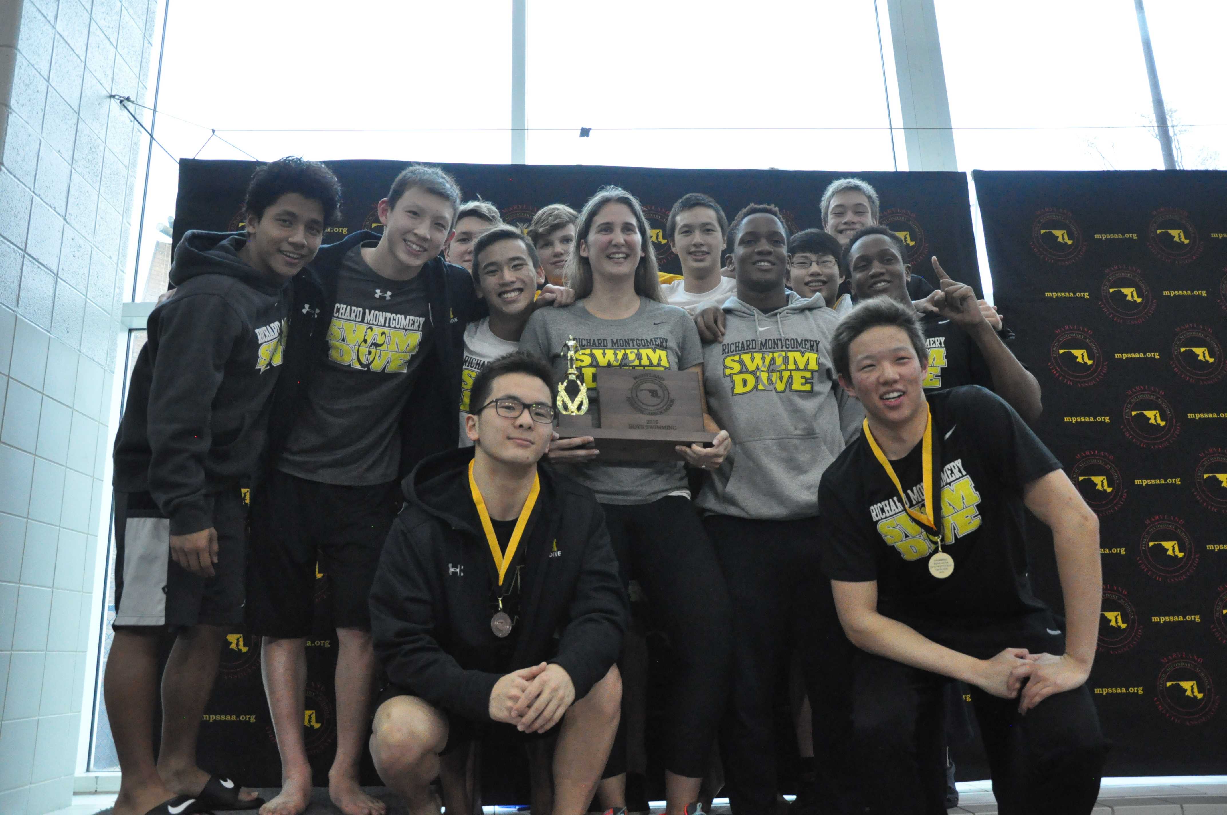 RM boys swim and dive team take home state title, breaking three state records along the way