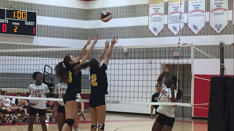 Volleyball defeats Wheaton for a crucial win