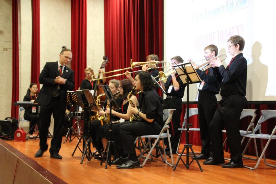 One of Jazz’s numerous performances took place at I-Lan Commercial Vocational Senior High School.