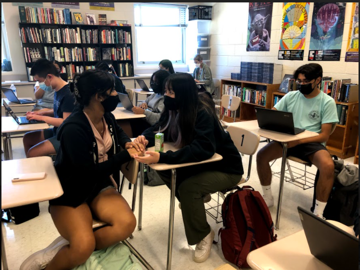Students in english language and literature class discuss their  among themselves. Rocket Refresh allows students to catch up on work and get clarification on challenging topics. 