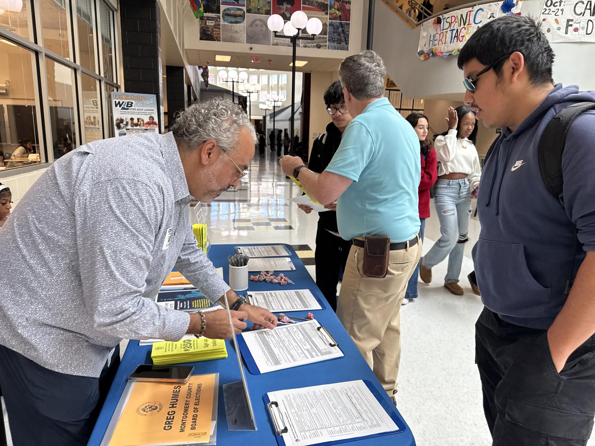 Photo of the Day: Election worker registration on Main Street